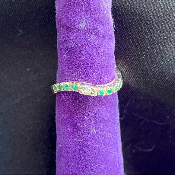 14K Yellow Gold Wave Ring with Gemstones - Picture 2 of 7